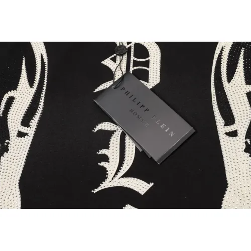 Cheap Philipp Plein PP T-Shirts Short Sleeved For Men #1410132 Replica Wholesale [$27.00 USD] [ITEM#1410132] on Replica Philipp Plein PP T-Shirts