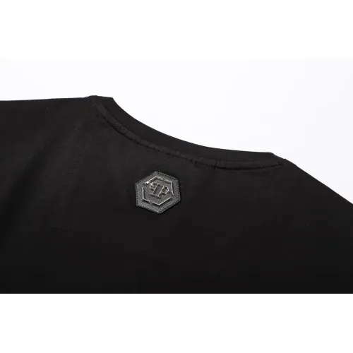 Cheap Philipp Plein PP T-Shirts Short Sleeved For Men #1410134 Replica Wholesale [$27.00 USD] [ITEM#1410134] on Replica Philipp Plein PP T-Shirts