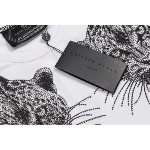 Cheap Philipp Plein PP T-Shirts Short Sleeved For Men #1410151 Replica Wholesale [$27.00 USD] [ITEM#1410151] on Replica Philipp Plein PP T-Shirts