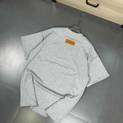 Cheap Louis Vuitton LV T-Shirts Short Sleeved For Unisex #1410164 Replica Wholesale [$32.00 USD] [ITEM#1410164] on Replica Louis Vuitton LV T-Shirts