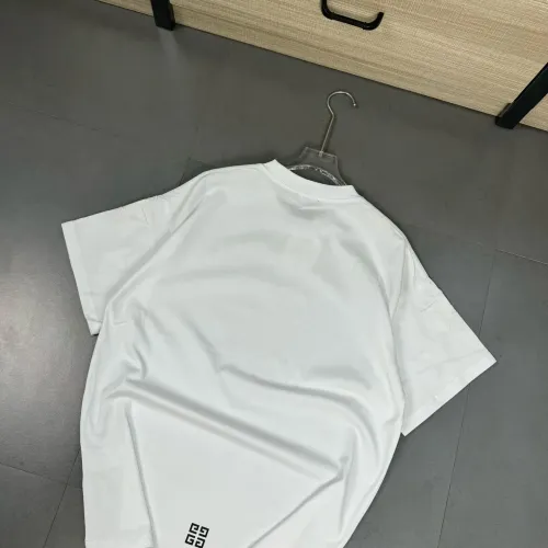 Cheap Givenchy T-Shirts Short Sleeved For Unisex #1410198 Replica Wholesale [$32.00 USD] [ITEM#1410198] on Replica Givenchy T-Shirts