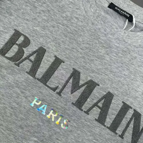 Cheap Balmain T-Shirts Short Sleeved For Unisex #1410220 Replica Wholesale [$32.00 USD] [ITEM#1410220] on Replica Balmain T-Shirts