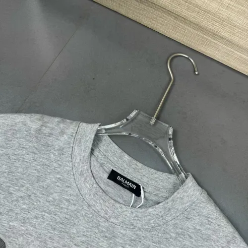 Cheap Balmain T-Shirts Short Sleeved For Unisex #1410220 Replica Wholesale [$32.00 USD] [ITEM#1410220] on Replica Balmain T-Shirts