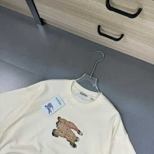 Cheap Burberry T-Shirts Short Sleeved For Unisex #1410222 Replica Wholesale [$32.00 USD] [ITEM#1410222] on Replica Burberry T-Shirts