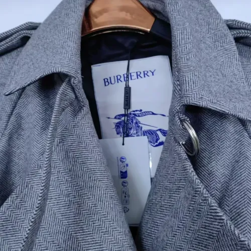 Cheap Burberry Trench Coat Long Sleeved For Women #1410234 Replica Wholesale [$192.00 USD] [ITEM#1410234] on Replica Burberry Trench Coat