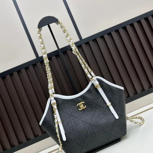 Chanel AAA Quality Shoulder Bags For Women #1410827
