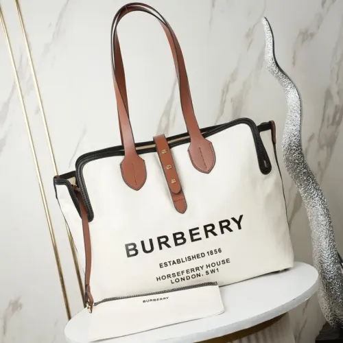 Burberry AAA Quality Shoulder Bags For Women #1410845