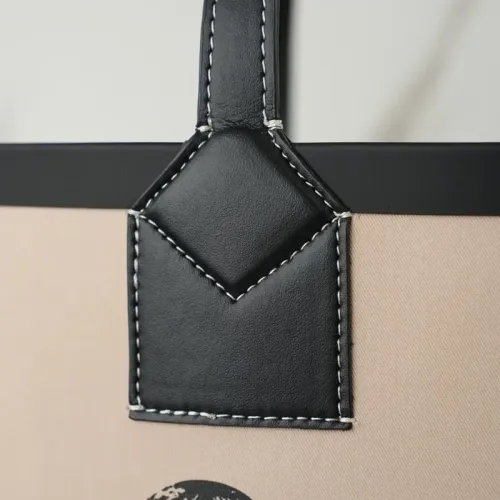 Cheap Burberry AAA Quality Shoulder Bags For Women #1410852 Replica Wholesale [$108.00 USD] [ITEM#1410852] on Replica Burberry AAA Quality Shoulder Bags