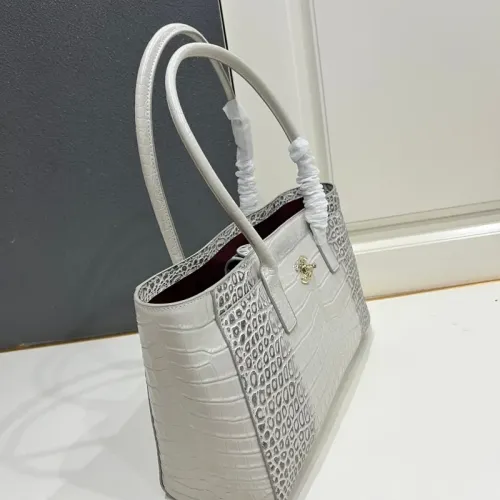 Cheap Chanel AAA Quality Handbags For Women #1410930 Replica Wholesale [$115.00 USD] [ITEM#1410930] on Replica Chanel AAA Quality Handbags