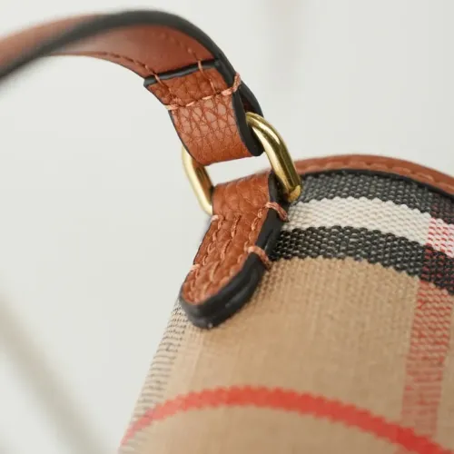Cheap Burberry AAA Quality Messenger Bags For Women #1411398 Replica Wholesale [$98.00 USD] [ITEM#1411398] on Replica Burberry AAA Quality Messenger Bags