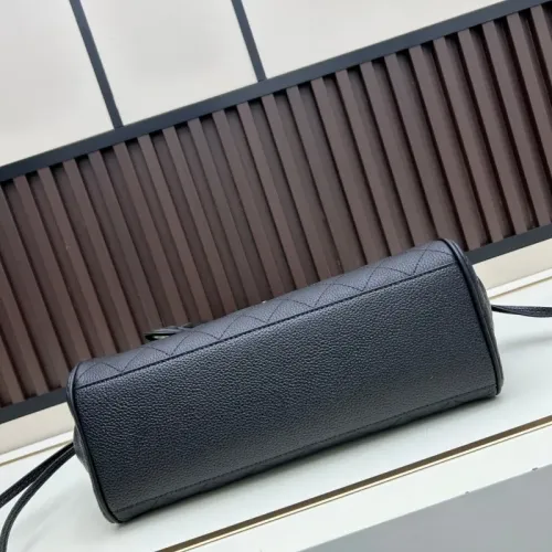 Cheap Chanel AAA Quality Handbags For Women #1411686 Replica Wholesale [$108.00 USD] [ITEM#1411686] on Replica Chanel AAA Quality Handbags