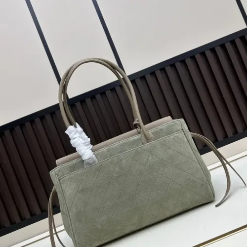 Cheap Chanel AAA Quality Handbags For Women #1411687 Replica Wholesale [$108.00 USD] [ITEM#1411687] on Replica Chanel AAA Quality Handbags