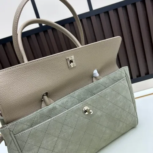 Cheap Chanel AAA Quality Handbags For Women #1411687 Replica Wholesale [$108.00 USD] [ITEM#1411687] on Replica Chanel AAA Quality Handbags