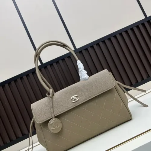 Chanel AAA Quality Handbags For Women #1411688