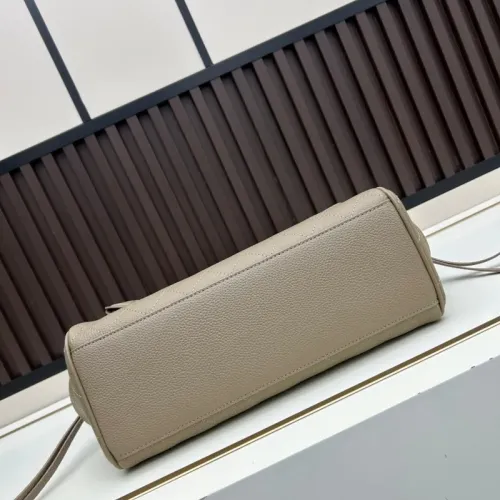 Cheap Chanel AAA Quality Handbags For Women #1411688 Replica Wholesale [$108.00 USD] [ITEM#1411688] on Replica Chanel AAA Quality Handbags