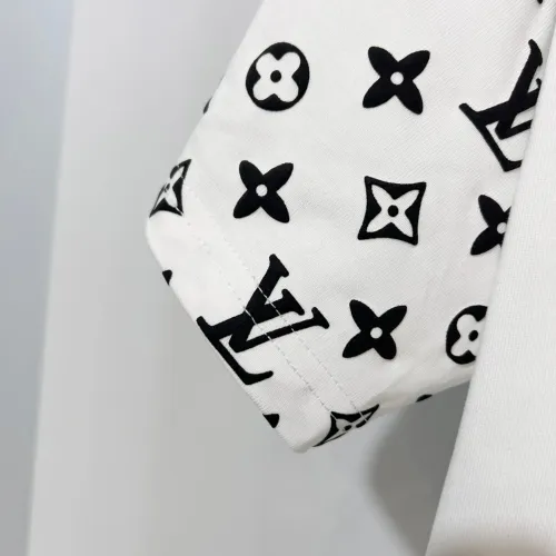 Cheap Louis Vuitton LV T-Shirts Short Sleeved For Unisex #1411790 Replica Wholesale [$45.00 USD] [ITEM#1411790] on Replica Louis Vuitton LV T-Shirts