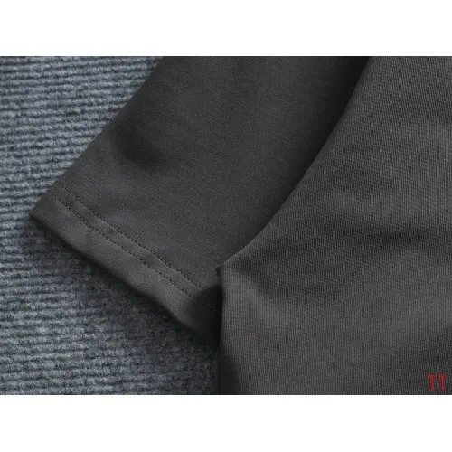 Cheap Burberry T-Shirts Short Sleeved For Unisex #1412193 Replica Wholesale [$40.00 USD] [ITEM#1412193] on Replica Burberry T-Shirts