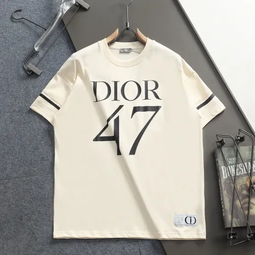 Christian Dior T-Shirts Short Sleeved For Unisex #1412198