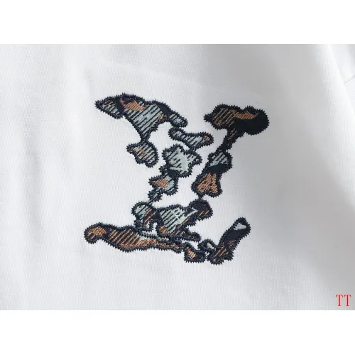 Cheap Louis Vuitton LV T-Shirts Short Sleeved For Unisex #1412231 Replica Wholesale [$40.00 USD] [ITEM#1412231] on Replica Louis Vuitton LV T-Shirts