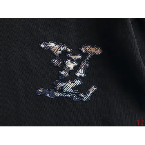 Cheap Louis Vuitton LV T-Shirts Short Sleeved For Unisex #1412232 Replica Wholesale [$40.00 USD] [ITEM#1412232] on Replica Louis Vuitton LV T-Shirts