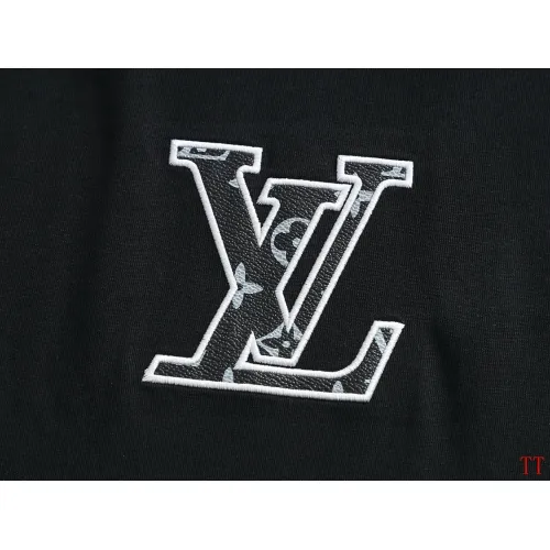 Cheap Louis Vuitton LV T-Shirts Short Sleeved For Unisex #1412236 Replica Wholesale [$40.00 USD] [ITEM#1412236] on Replica Louis Vuitton LV T-Shirts