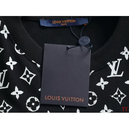 Cheap Louis Vuitton LV T-Shirts Short Sleeved For Unisex #1412241 Replica Wholesale [$40.00 USD] [ITEM#1412241] on Replica Louis Vuitton LV T-Shirts