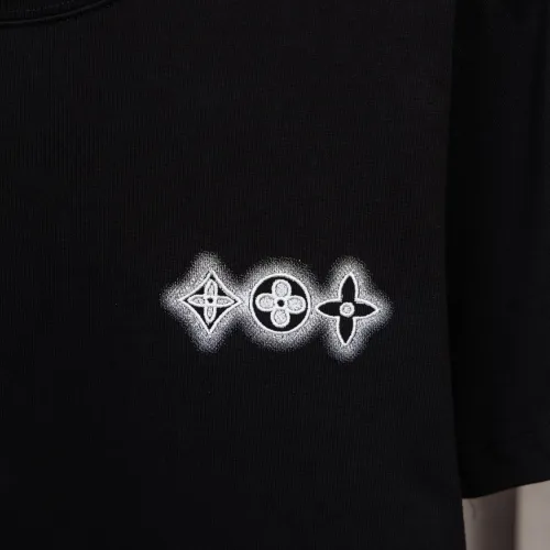 Cheap Louis Vuitton LV T-Shirts Short Sleeved For Men #1412294 Replica Wholesale [$36.00 USD] [ITEM#1412294] on Replica Louis Vuitton LV T-Shirts