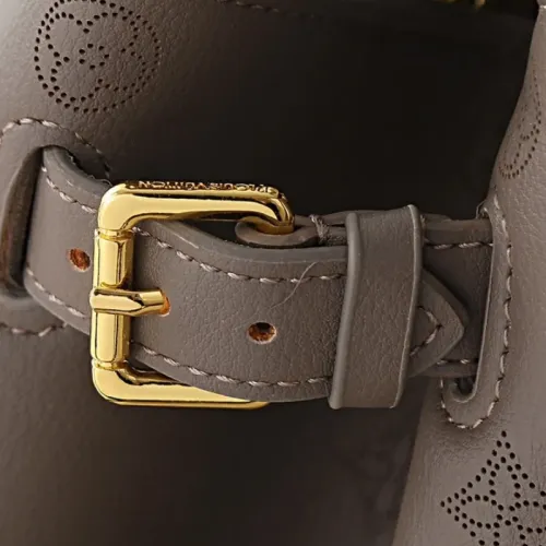 Cheap Louis Vuitton AAA Quality Handbags For Women #1412395 Replica Wholesale [$72.00 USD] [ITEM#1412395] on Replica Louis Vuitton AAA Quality Handbags