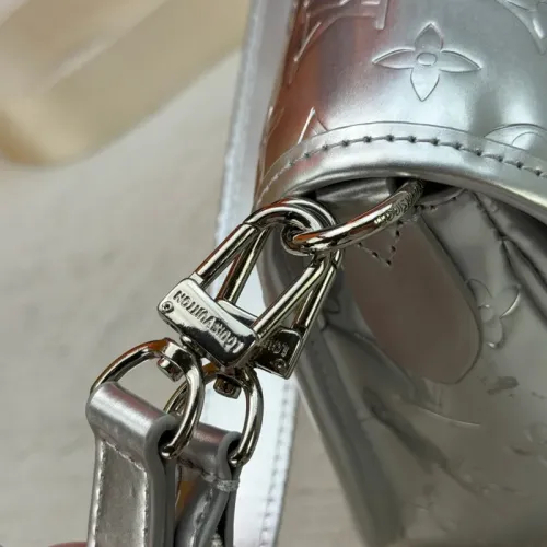 Cheap Louis Vuitton AAA Quality Messenger Bags For Women #1412461 Replica Wholesale [$68.00 USD] [ITEM#1412461] on Replica Louis Vuitton AAA Quality Messenger Bags