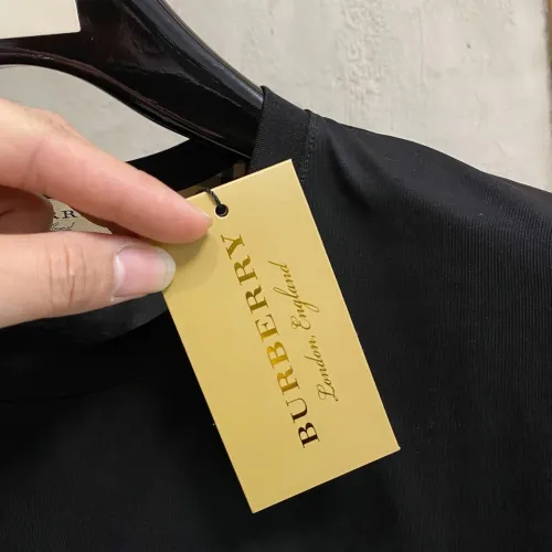 Cheap Burberry T-Shirts Short Sleeved For Men #1412502 Replica Wholesale [$76.00 USD] [ITEM#1412502] on Replica Burberry T-Shirts