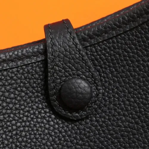 Cheap Hermes AAA Quality Messenger Bags For Women #1412657 Replica Wholesale [$96.00 USD] [ITEM#1412657] on Replica Hermes AAA Quality Messenger Bags