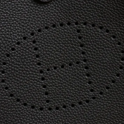 Cheap Hermes AAA Quality Messenger Bags For Women #1412657 Replica Wholesale [$96.00 USD] [ITEM#1412657] on Replica Hermes AAA Quality Messenger Bags