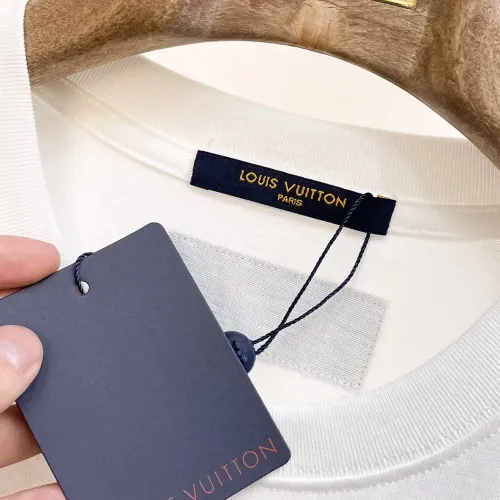 Cheap Louis Vuitton LV T-Shirts Short Sleeved For Men #1412946 Replica Wholesale [$68.00 USD] [ITEM#1412946] on Replica Louis Vuitton LV T-Shirts