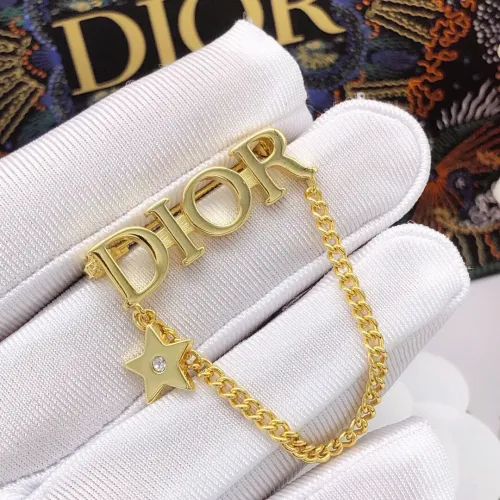 Cheap Christian Dior Brooches For Women #1413272 Replica Wholesale [$25.00 USD] [ITEM#1413272] on Replica Christian Dior Brooches
