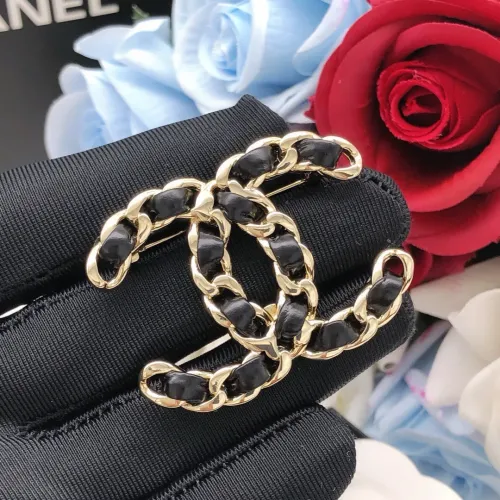Cheap Chanel Brooches For Women #1413279 Replica Wholesale [$29.00 USD] [ITEM#1413279] on Replica Chanel Brooches