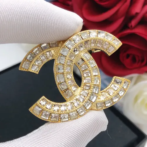 Cheap Chanel Brooches For Women #1413281 Replica Wholesale [$29.00 USD] [ITEM#1413281] on Replica Chanel Brooches