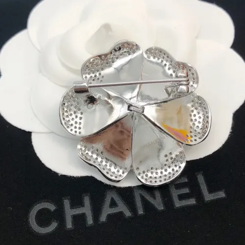 Cheap Chanel Brooches For Women #1413283 Replica Wholesale [$38.00 USD] [ITEM#1413283] on Replica Chanel Brooches
