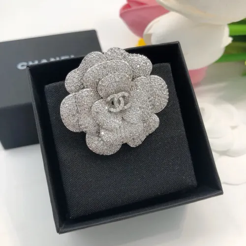 Cheap Chanel Brooches For Women #1413283 Replica Wholesale [$38.00 USD] [ITEM#1413283] on Replica Chanel Brooches