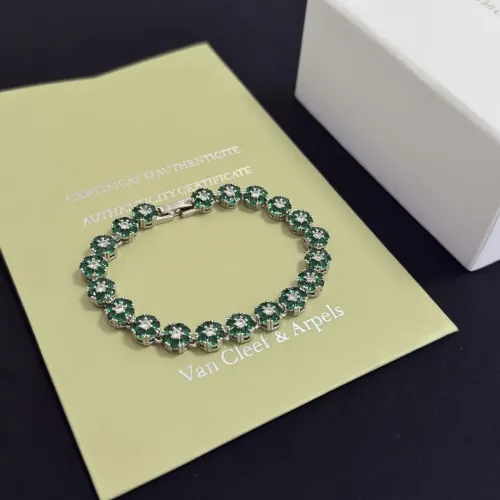 Cheap Van Cleef &amp; Arpels Bracelets For Women #1413300 Replica Wholesale [$52.00 USD] [ITEM#1413300] on Replica Van Cleef &amp; Arpels Bracelets