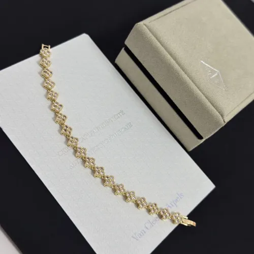 Cheap Van Cleef &amp; Arpels Bracelets For Women #1413301 Replica Wholesale [$52.00 USD] [ITEM#1413301] on Replica Van Cleef &amp; Arpels Bracelets