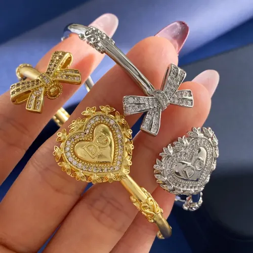 Cheap Dolce &amp; Gabbana Bracelets #1413355 Replica Wholesale [$32.00 USD] [ITEM#1413355] on Replica Dolce &amp; Gabbana Bracelets