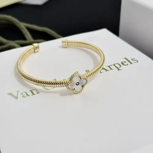 Cheap Van Cleef &amp; Arpels Bracelets For Women #1413359 Replica Wholesale [$48.00 USD] [ITEM#1413359] on Replica Van Cleef &amp; Arpels Bracelets
