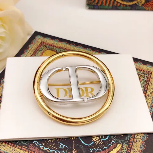 Cheap Christian Dior Brooches For Women #1413381 Replica Wholesale [$25.00 USD] [ITEM#1413381] on Replica Christian Dior Brooches