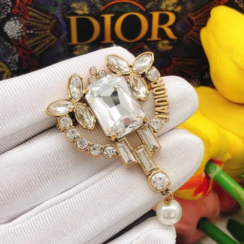Cheap Christian Dior Brooches For Women #1413386 Replica Wholesale [$27.00 USD] [ITEM#1413386] on Replica Christian Dior Brooches