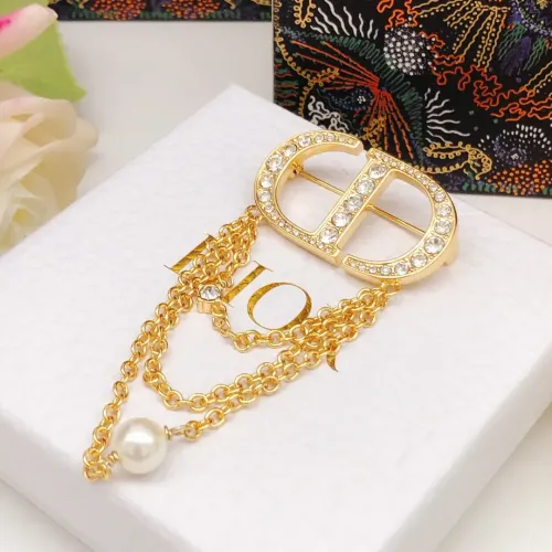 Cheap Christian Dior Brooches For Women #1413387 Replica Wholesale [$27.00 USD] [ITEM#1413387] on Replica Christian Dior Brooches