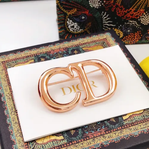 Cheap Christian Dior Brooches For Women #1413394 Replica Wholesale [$27.00 USD] [ITEM#1413394] on Replica Christian Dior Brooches