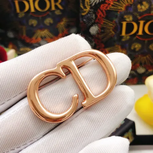Cheap Christian Dior Brooches For Women #1413394 Replica Wholesale [$27.00 USD] [ITEM#1413394] on Replica Christian Dior Brooches