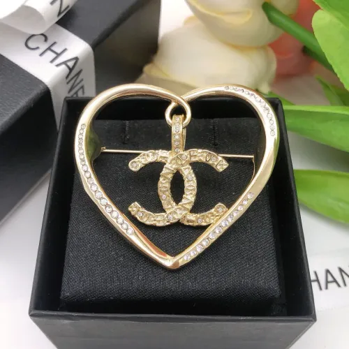 Cheap Chanel Brooches For Women #1413397 Replica Wholesale [$27.00 USD] [ITEM#1413397] on Replica Chanel Brooches