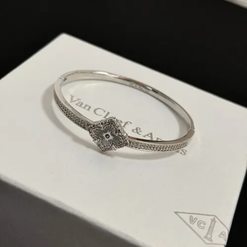 Cheap Van Cleef &amp; Arpels Bracelets For Women #1413412 Replica Wholesale [$48.00 USD] [ITEM#1413412] on Replica Van Cleef &amp; Arpels Bracelets