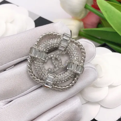 Cheap Chanel Brooches For Women #1413415 Replica Wholesale [$29.00 USD] [ITEM#1413415] on Replica Chanel Brooches